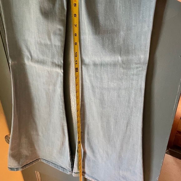 Rare Elie Tahari stretch blue jeans. Size: 12 - Picture 7 of 11